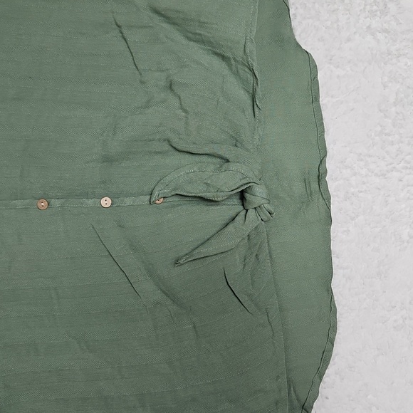 Emmer & Oat Green Razorback Top Size Small - Picture 2 of 3